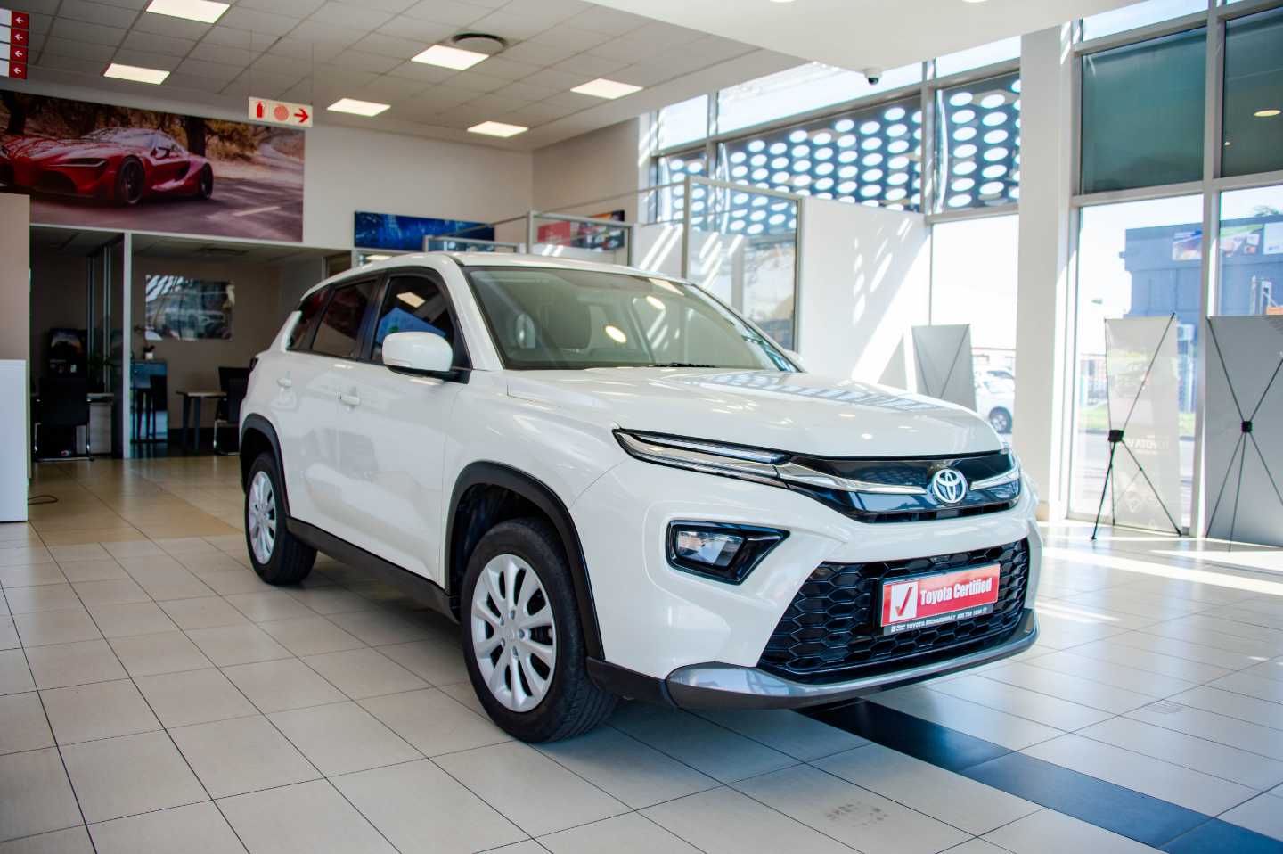 Photo 1 of 6
