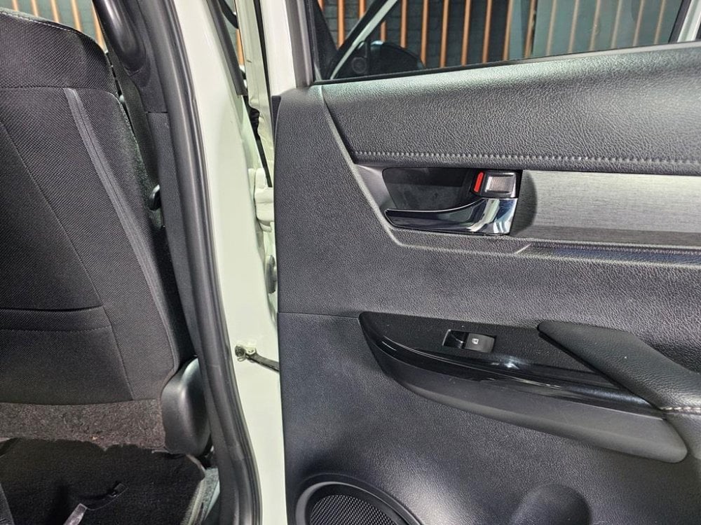 Photo 21 of 29