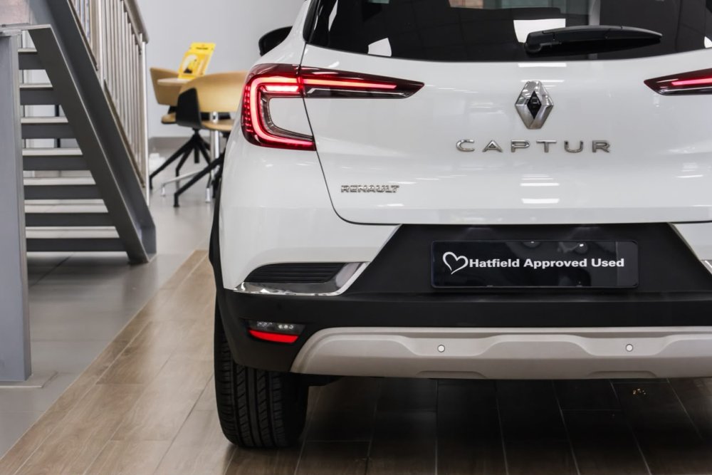 Photo 7 of 19