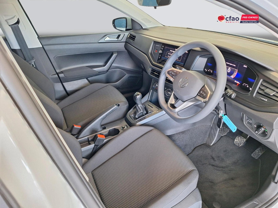 Photo 14 of 24