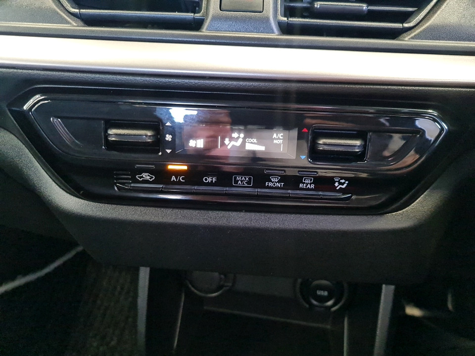 Photo 12 of 13