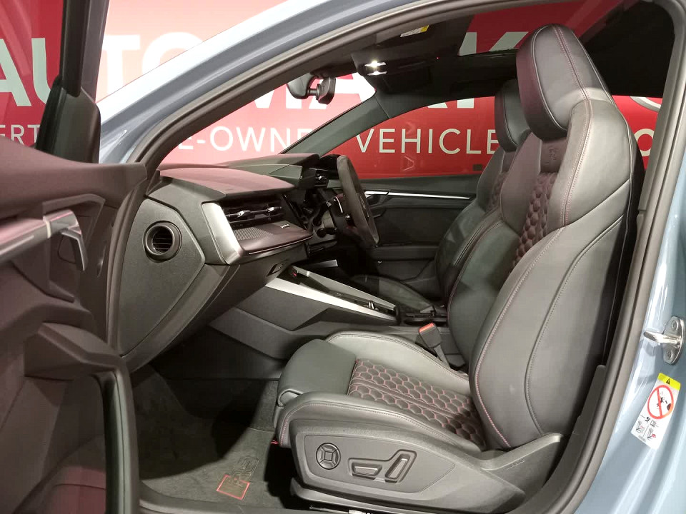 Photo 7 of 13