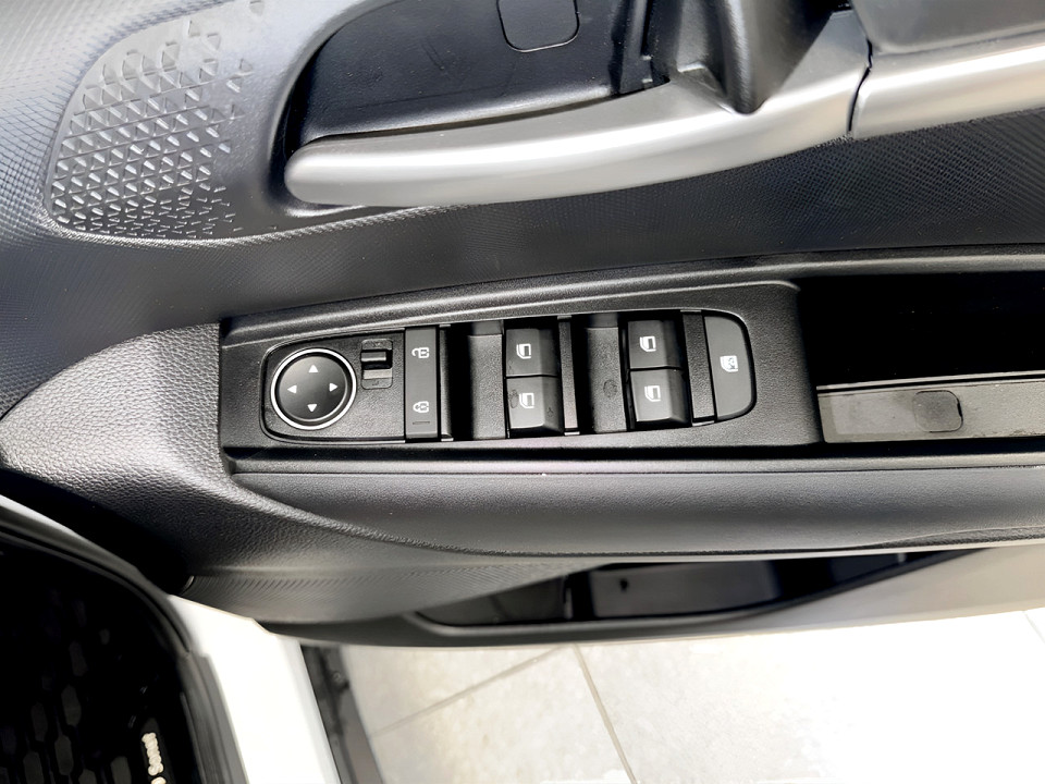 Photo 12 of 20
