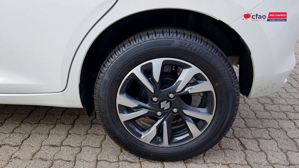 Photo 8 of 39