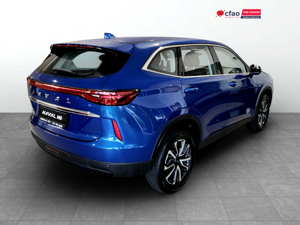 Photo 2 of 18