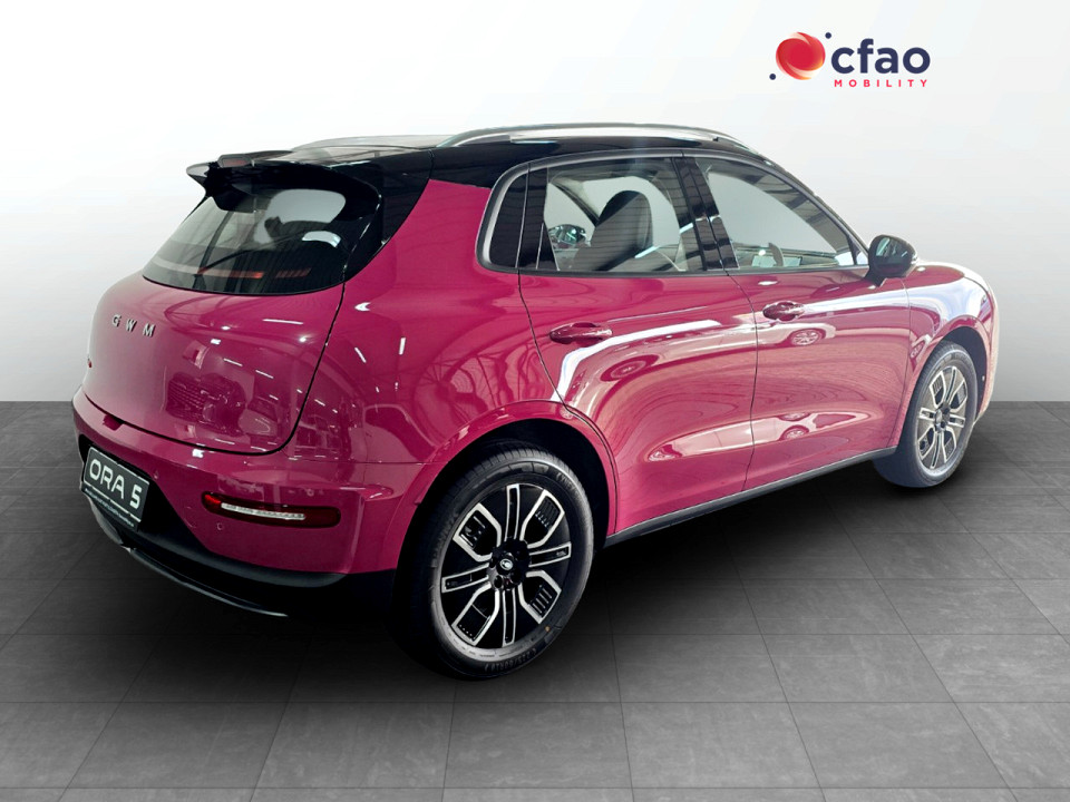 Photo 10 of 24