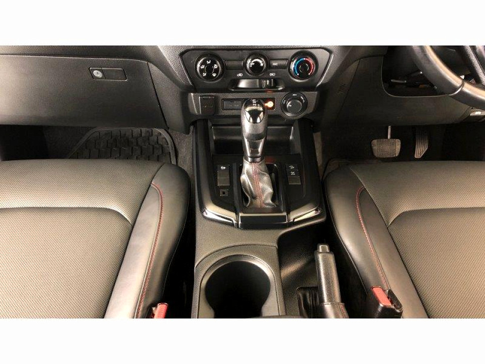 Photo 14 of 27