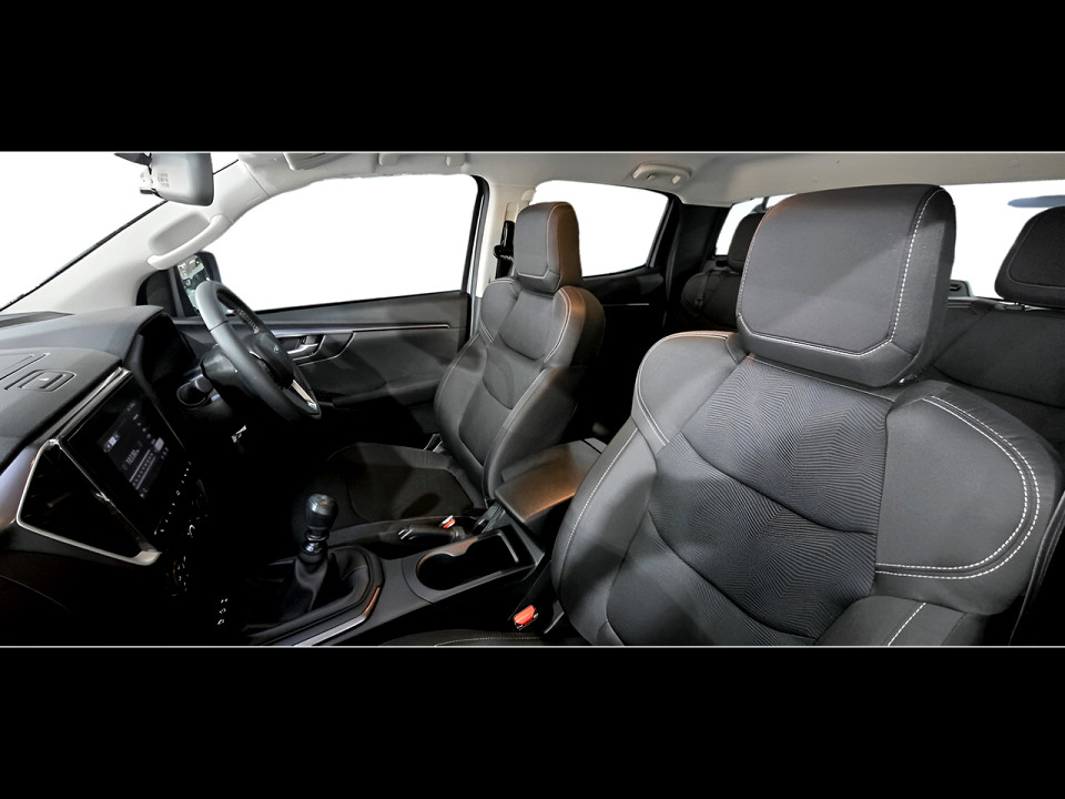Photo 21 of 27