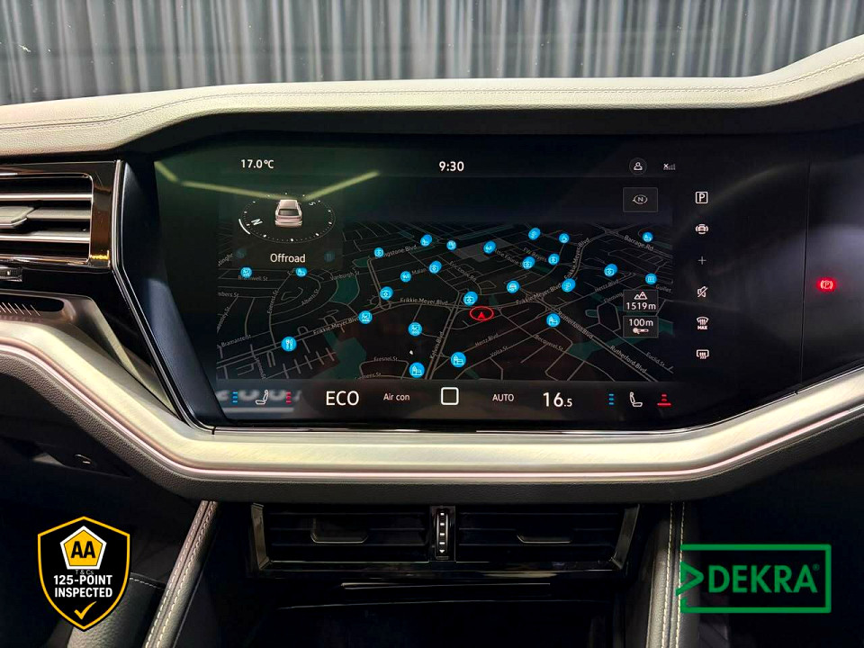 Photo 11 of 22