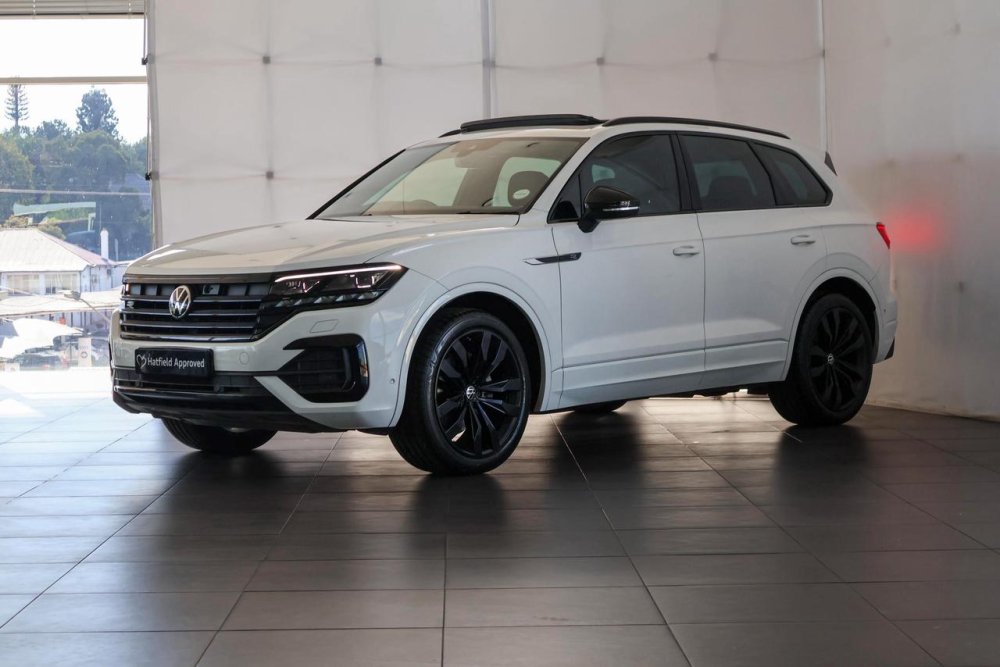 Photo 4 of 28
