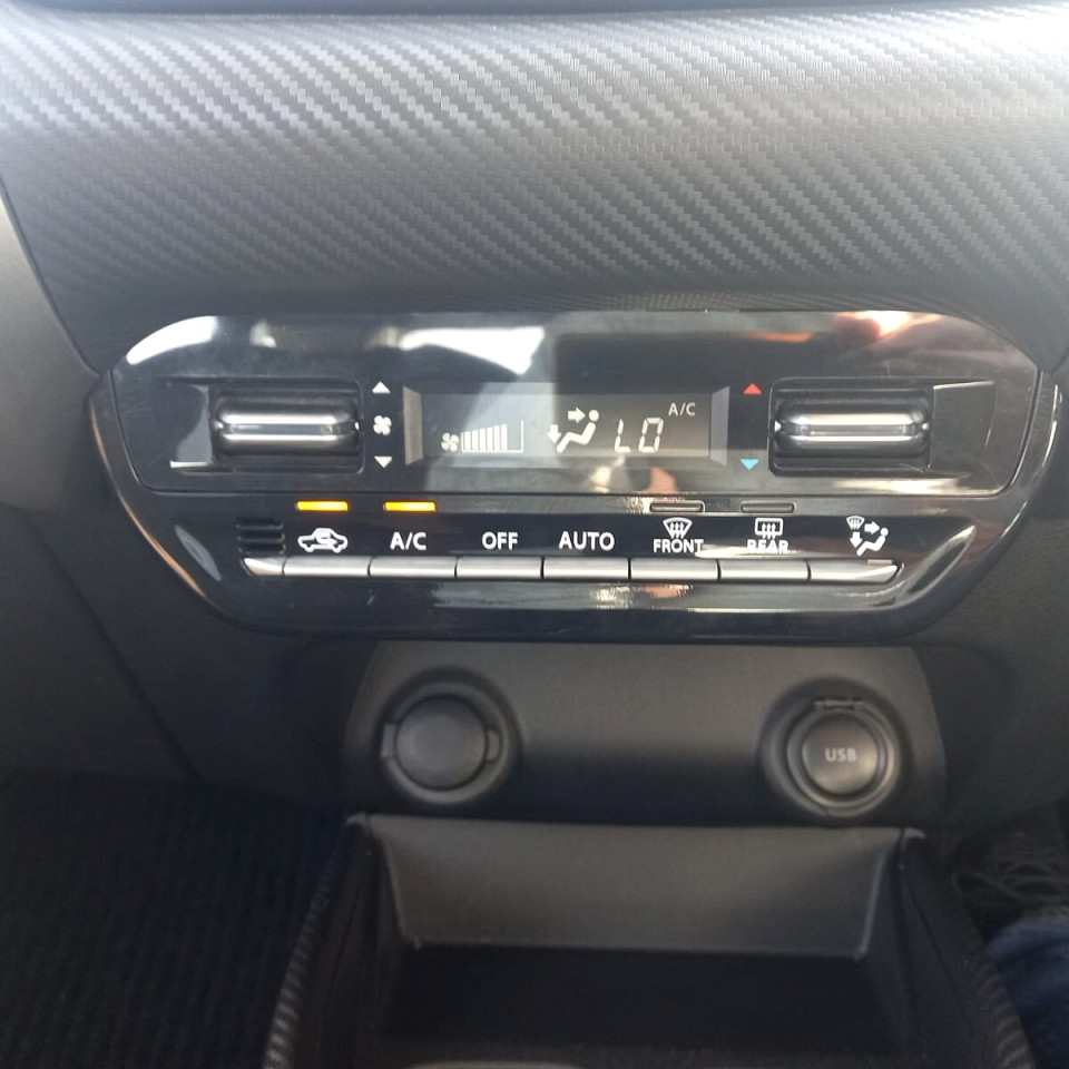Photo 16 of 23
