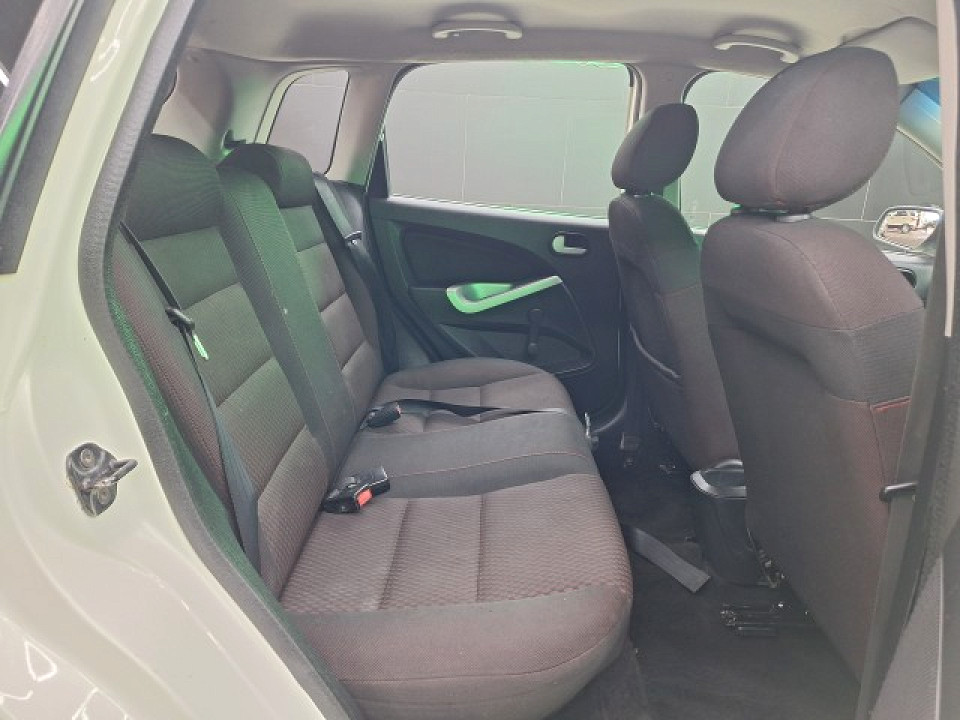Photo 18 of 20