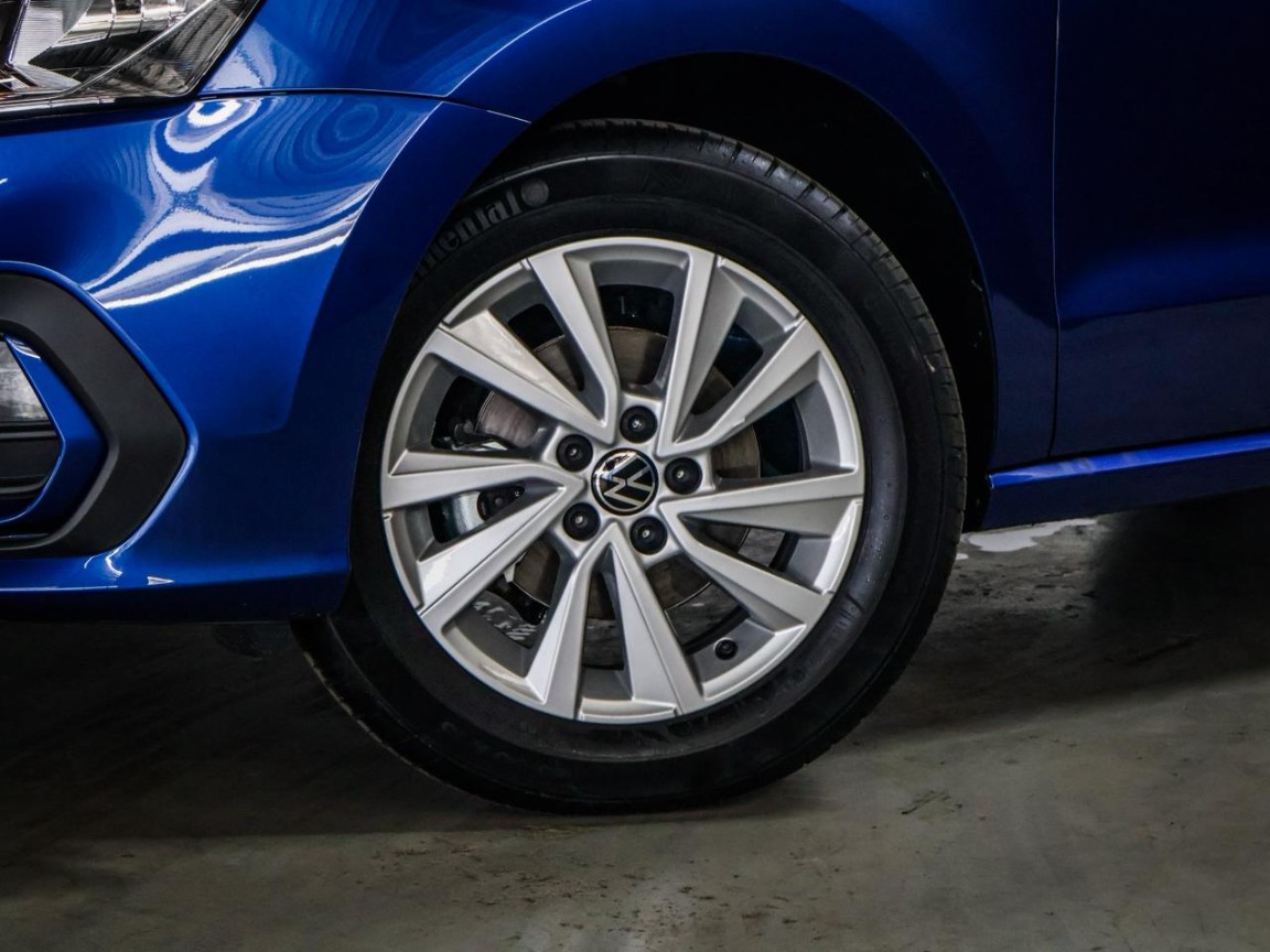 Photo 2 of 19