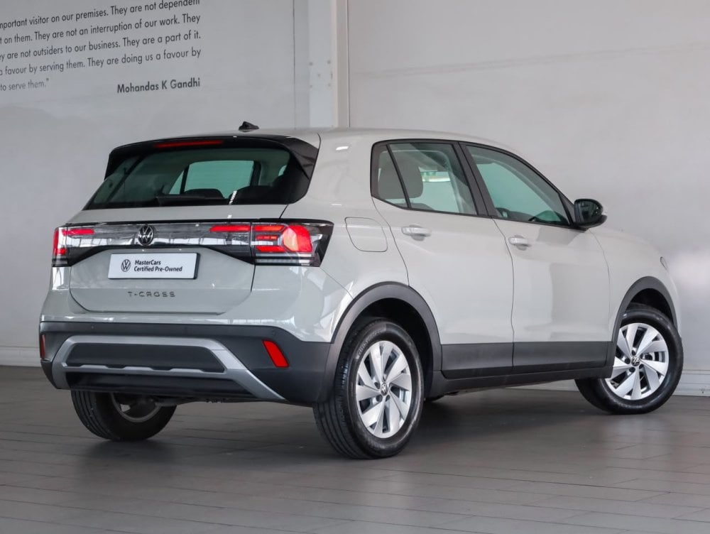 Photo 9 of 21