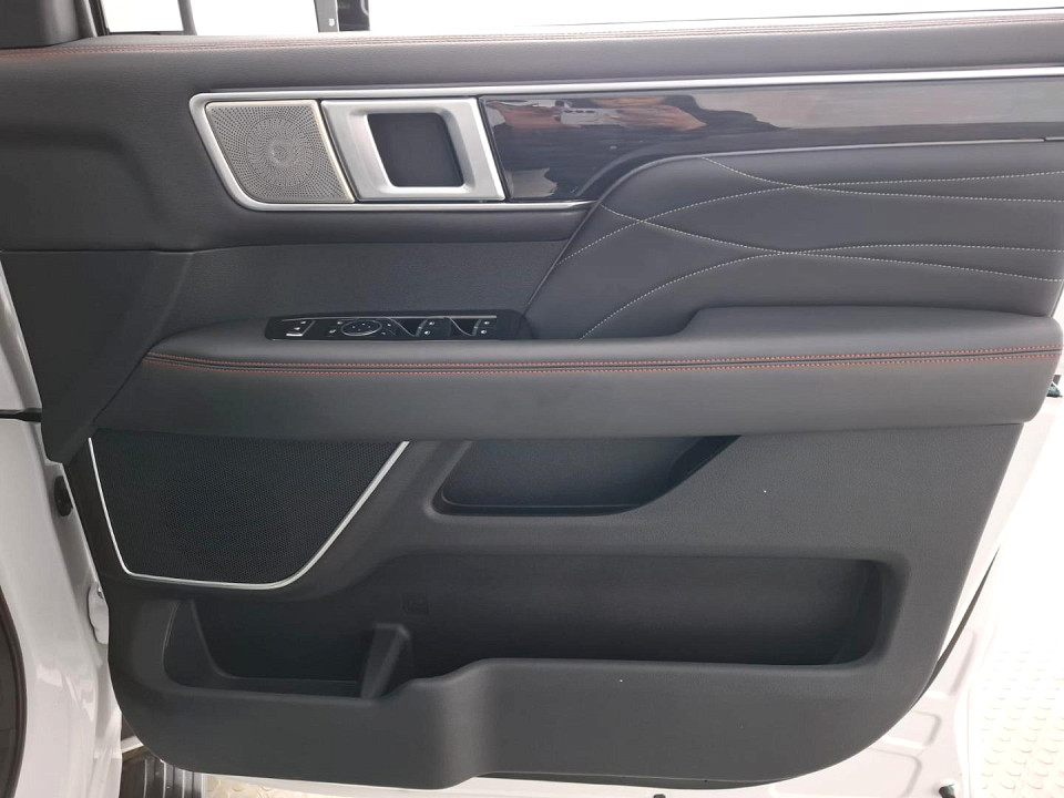 Photo 12 of 25