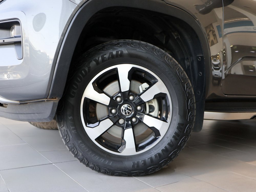 Photo 5 of 17