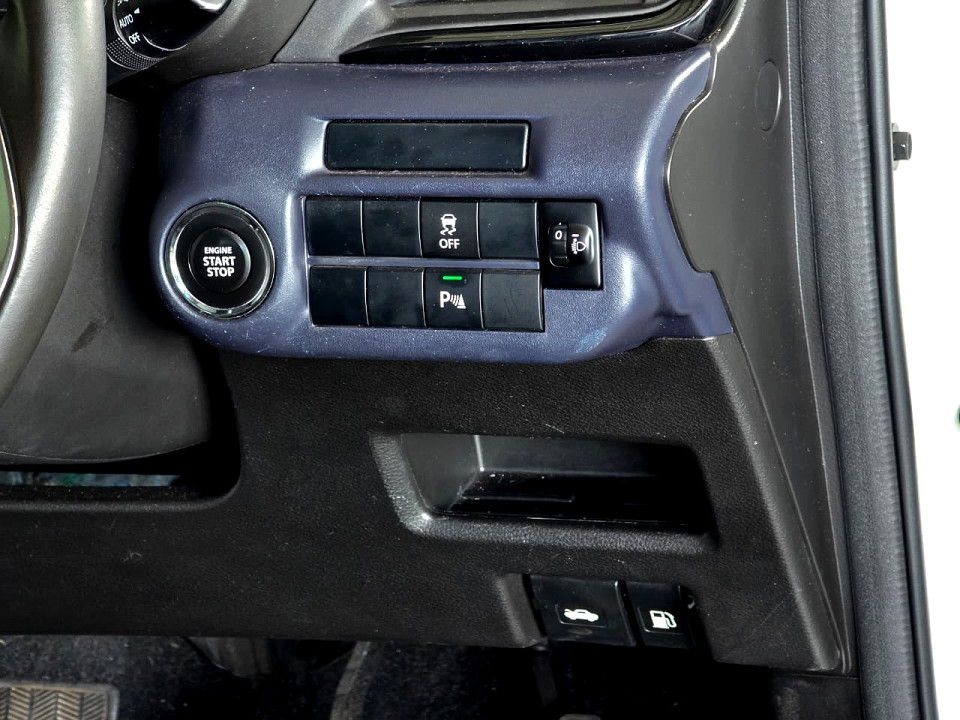 Photo 16 of 28