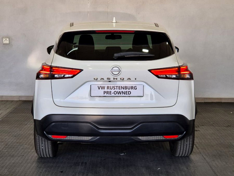 Photo 10 of 29
