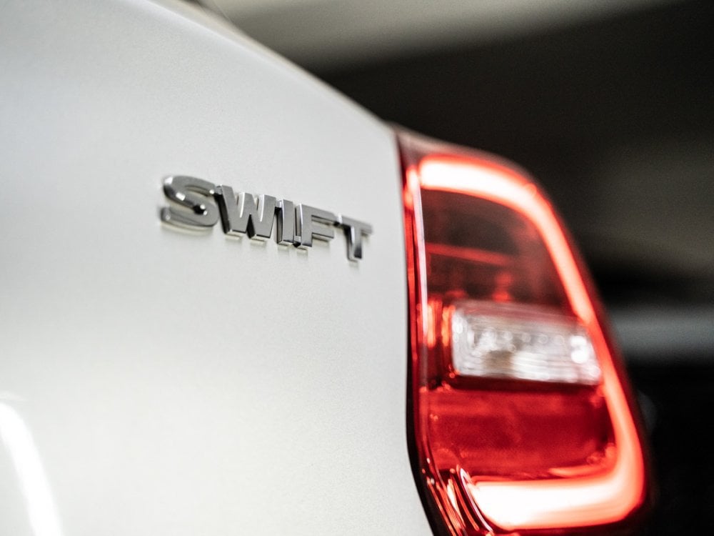 Photo 13 of 31