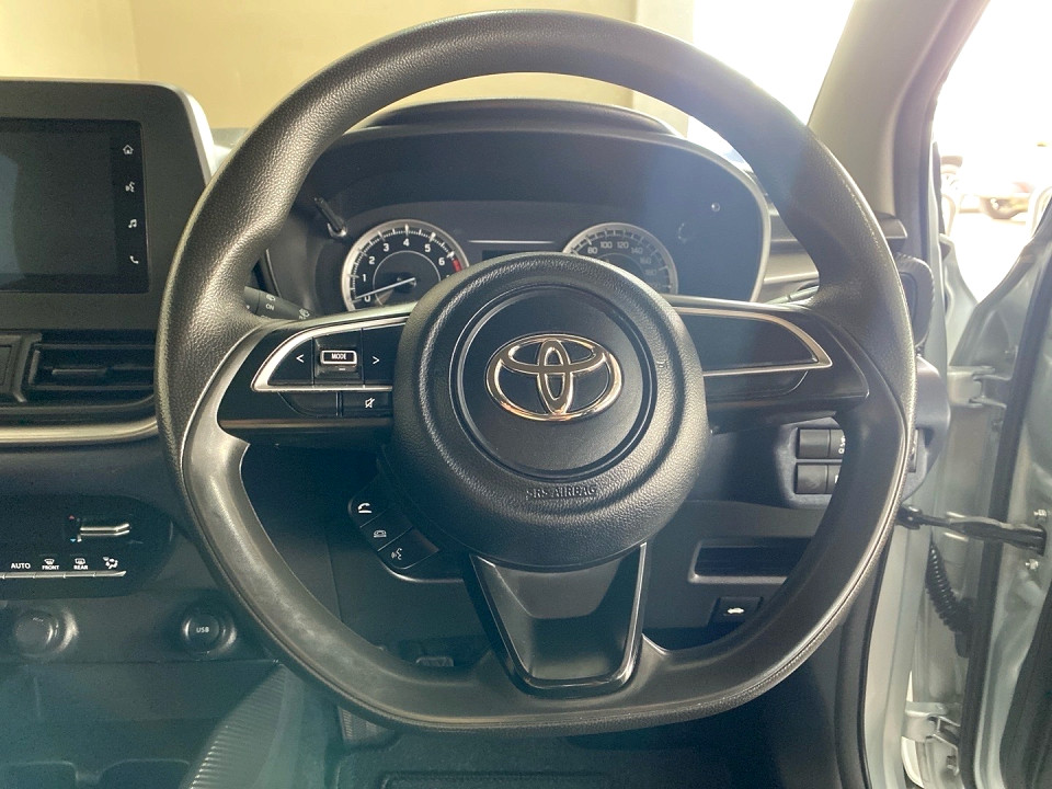 Photo 8 of 41