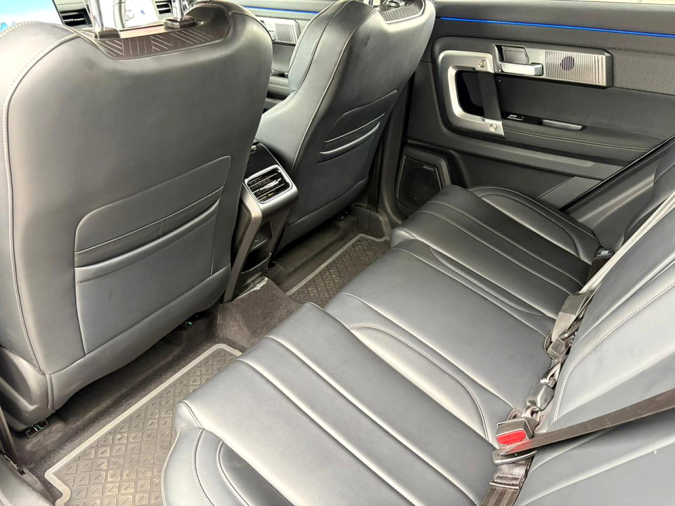 Photo 5 of 17