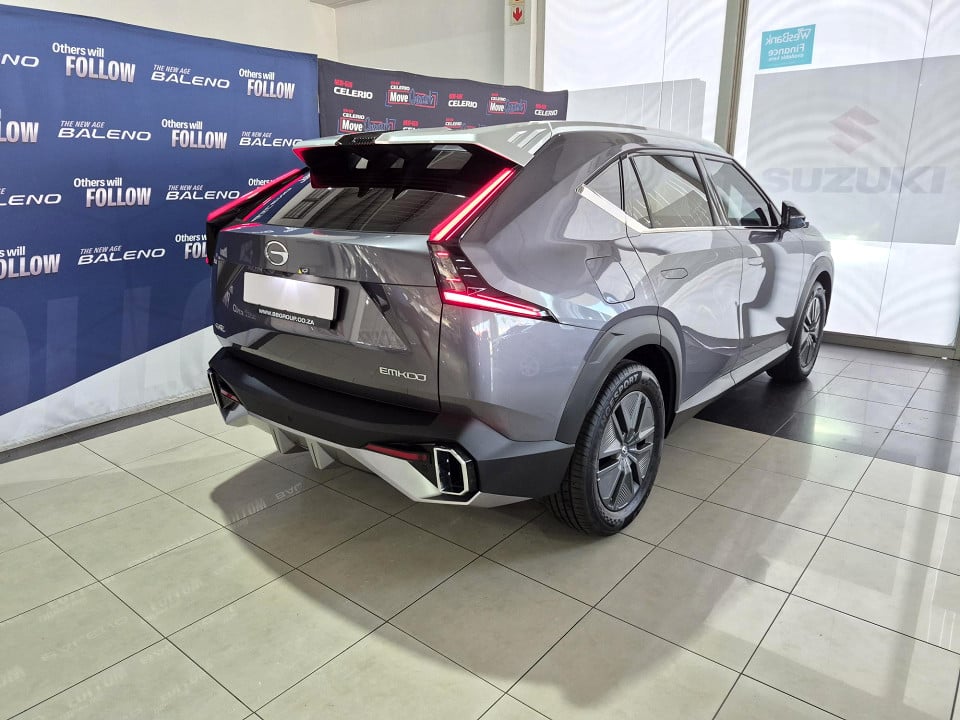 Photo 7 of 12
