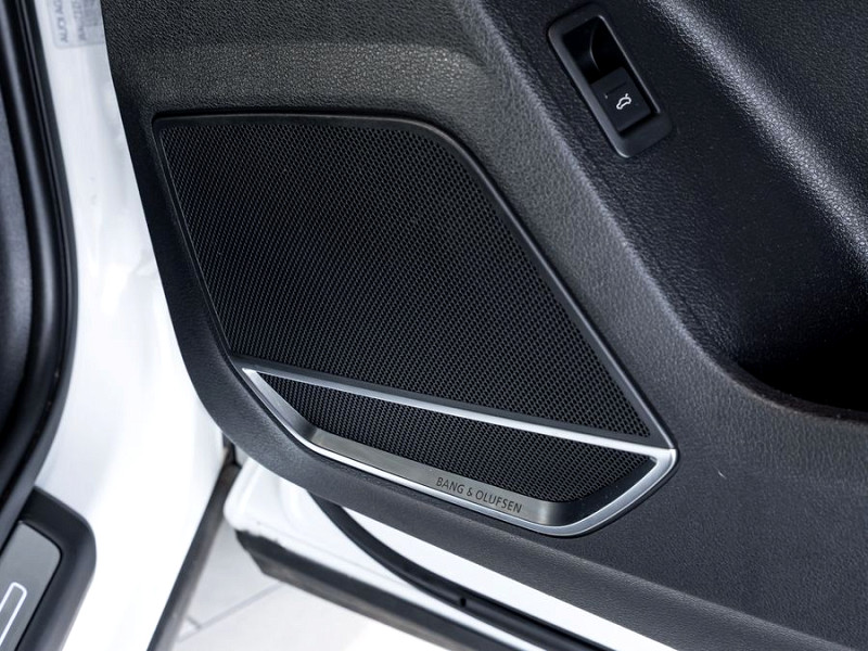 Photo 21 of 30