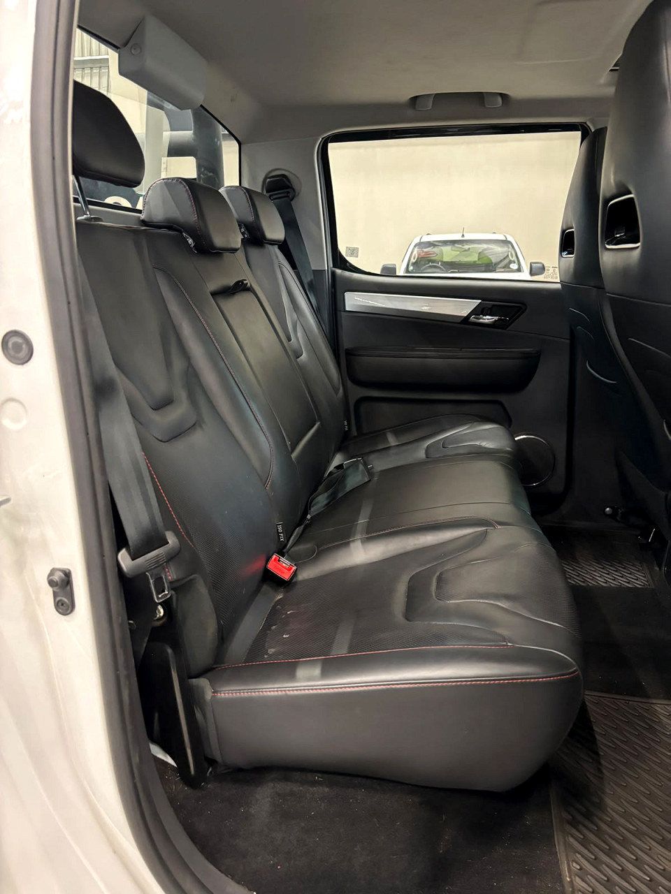 Photo 13 of 16