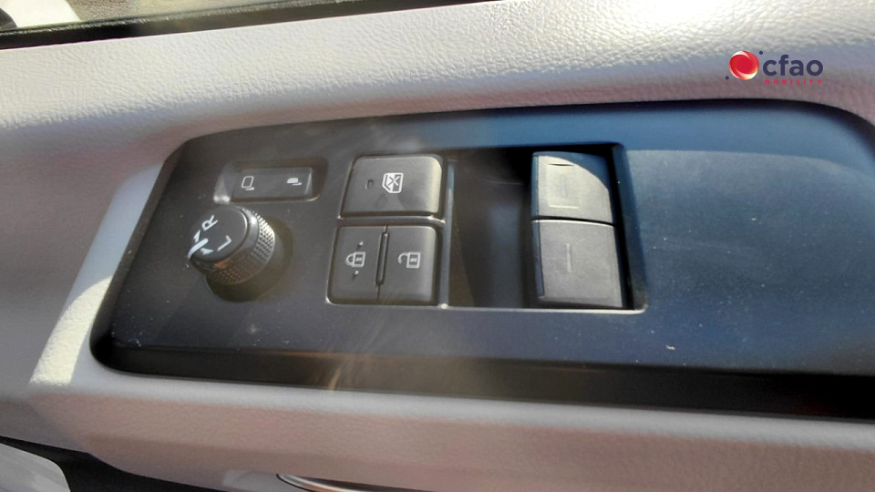 Photo 9 of 17