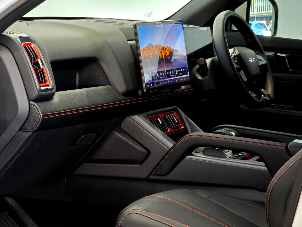 Photo 12 of 34