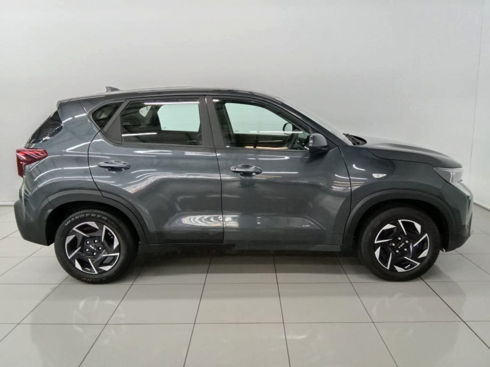 Photo 8 of 20