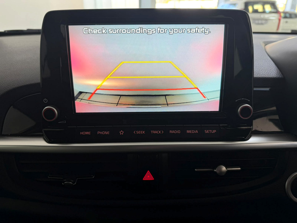 Photo 11 of 23