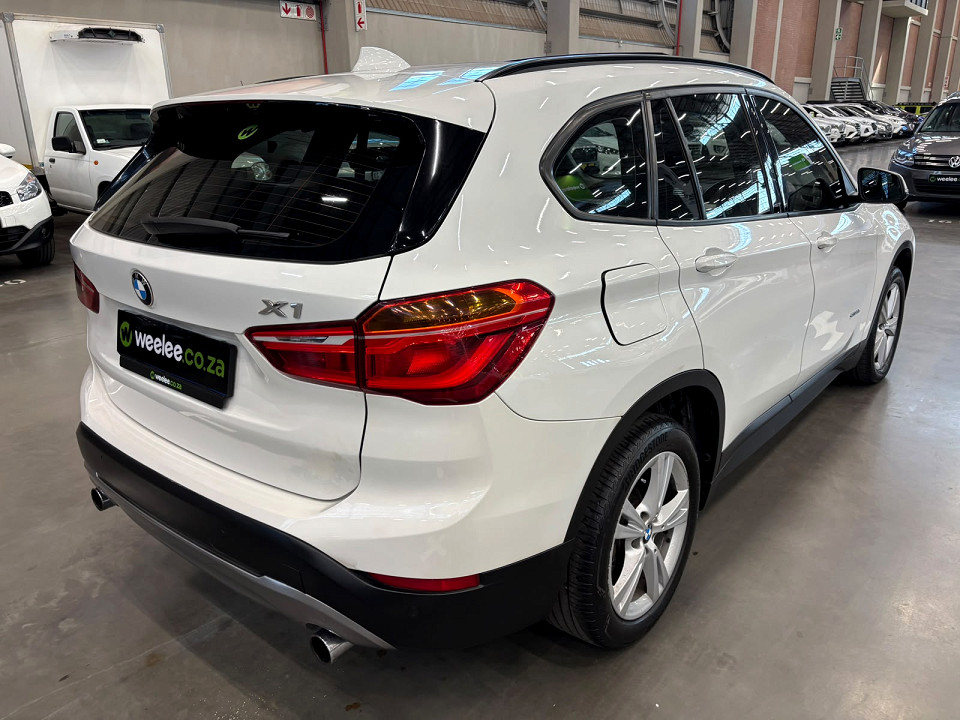 Photo 3 of 14