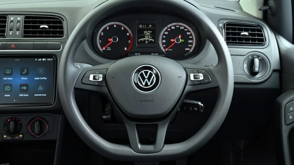 Photo 9 of 19