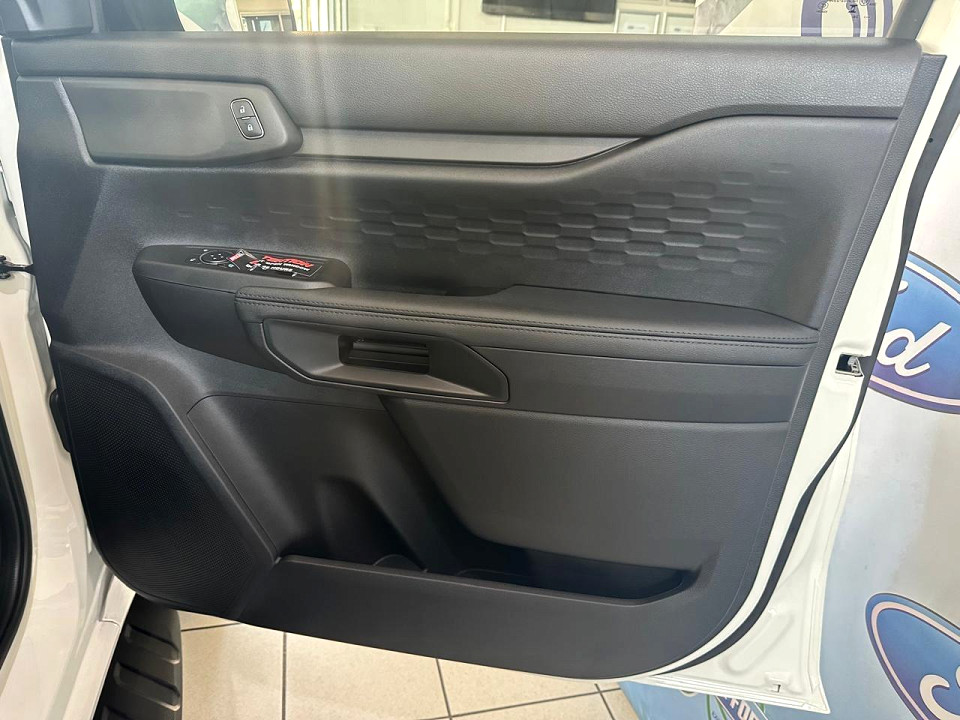 Photo 20 of 28