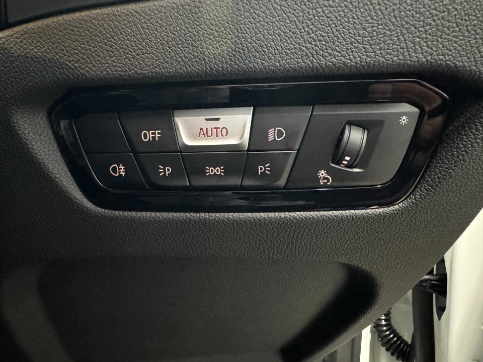 Photo 13 of 18
