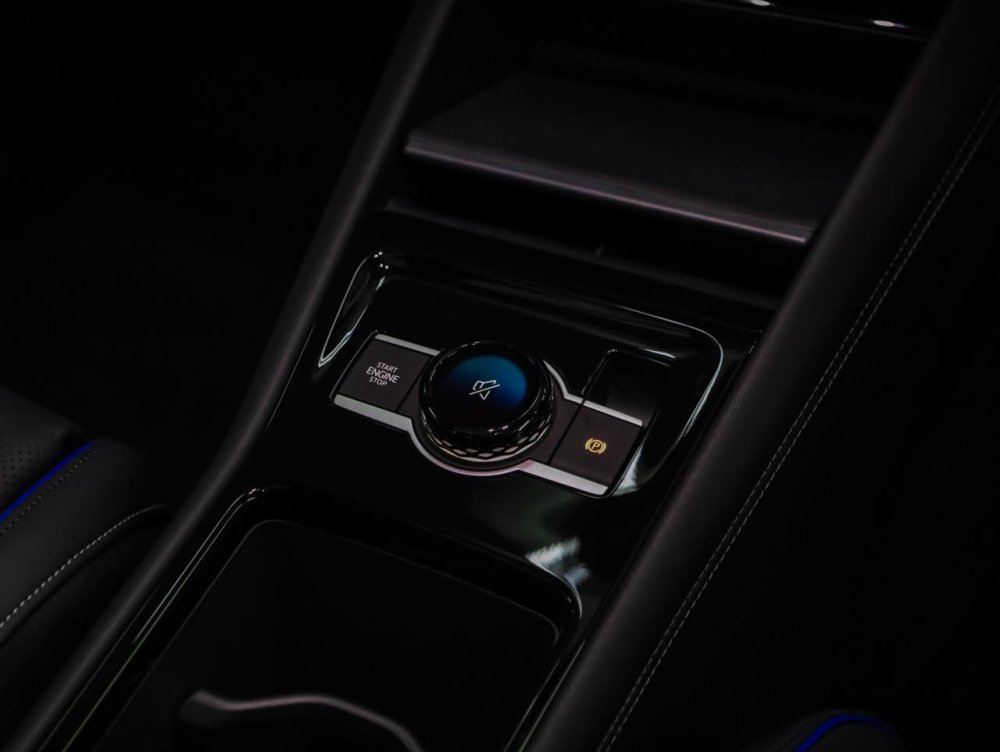Photo 16 of 25