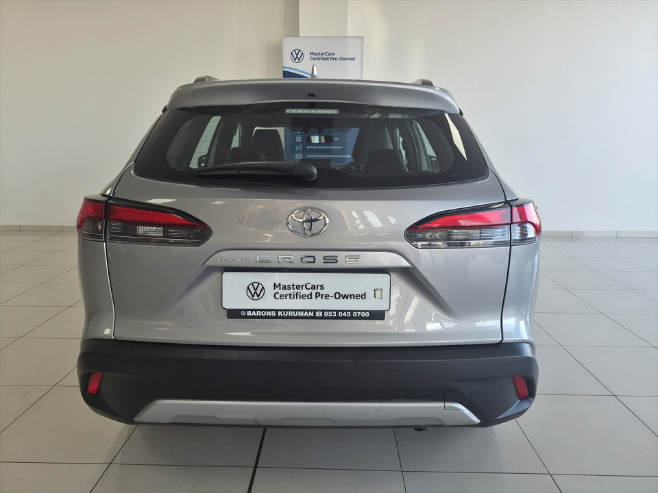 Photo 4 of 9