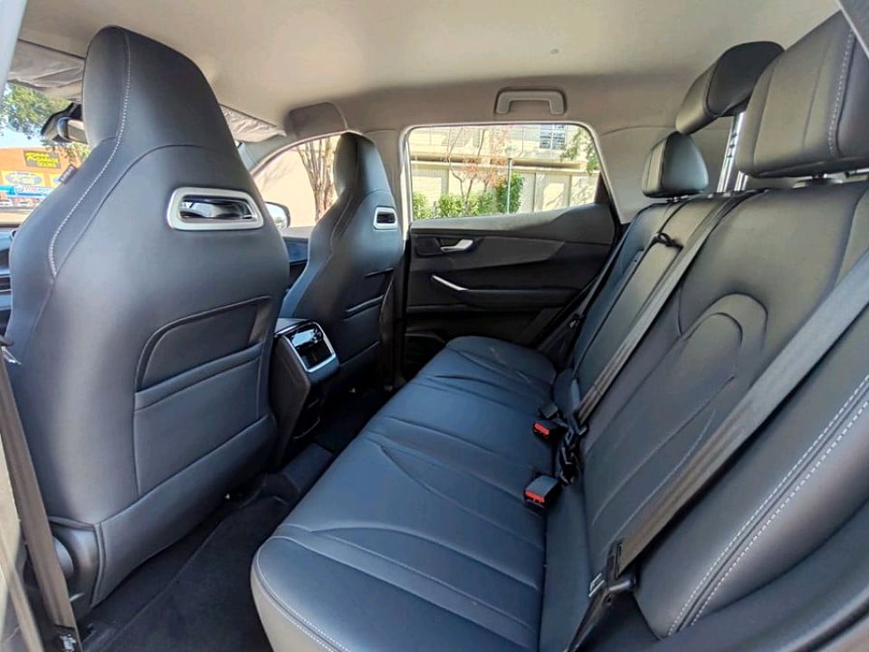 Photo 12 of 16