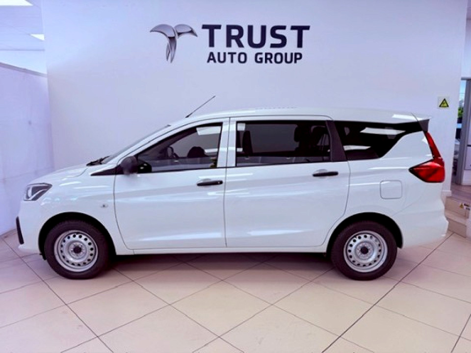 Photo 3 of 11