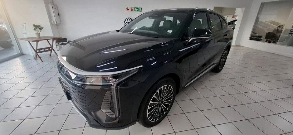 Photo 2 of 19