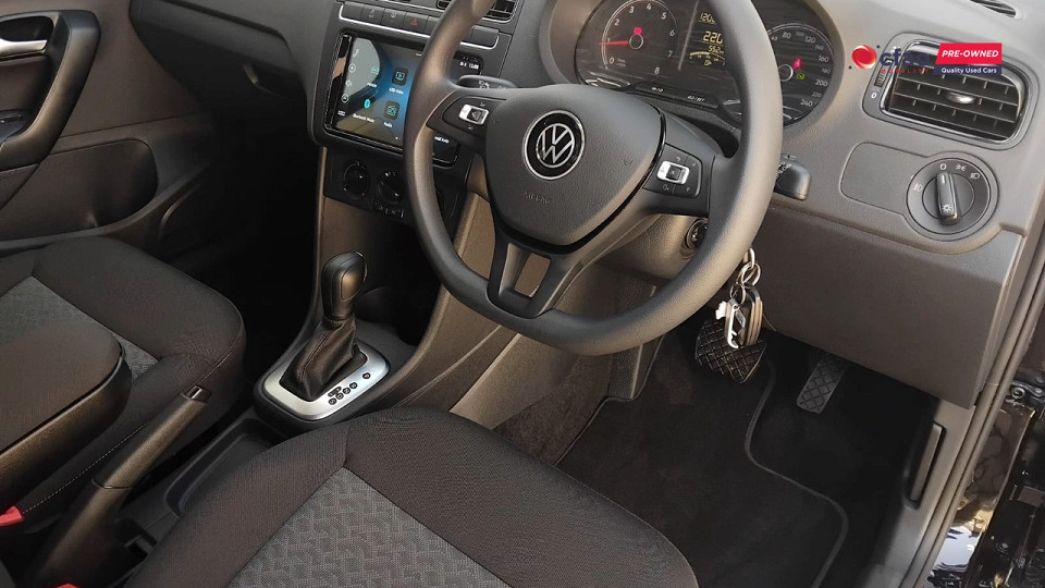Photo 11 of 20