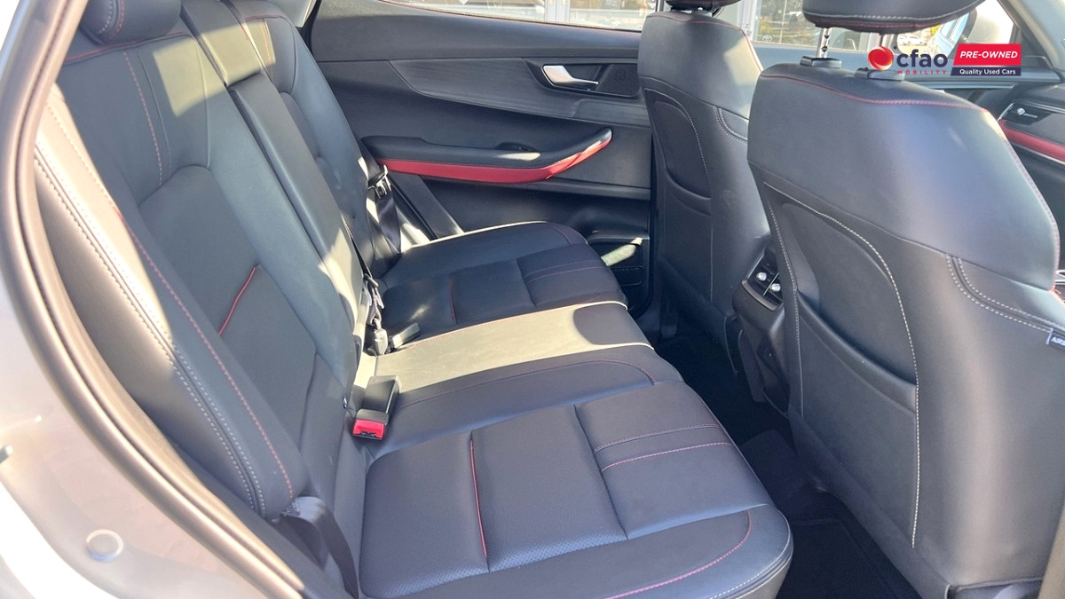 Photo 11 of 18