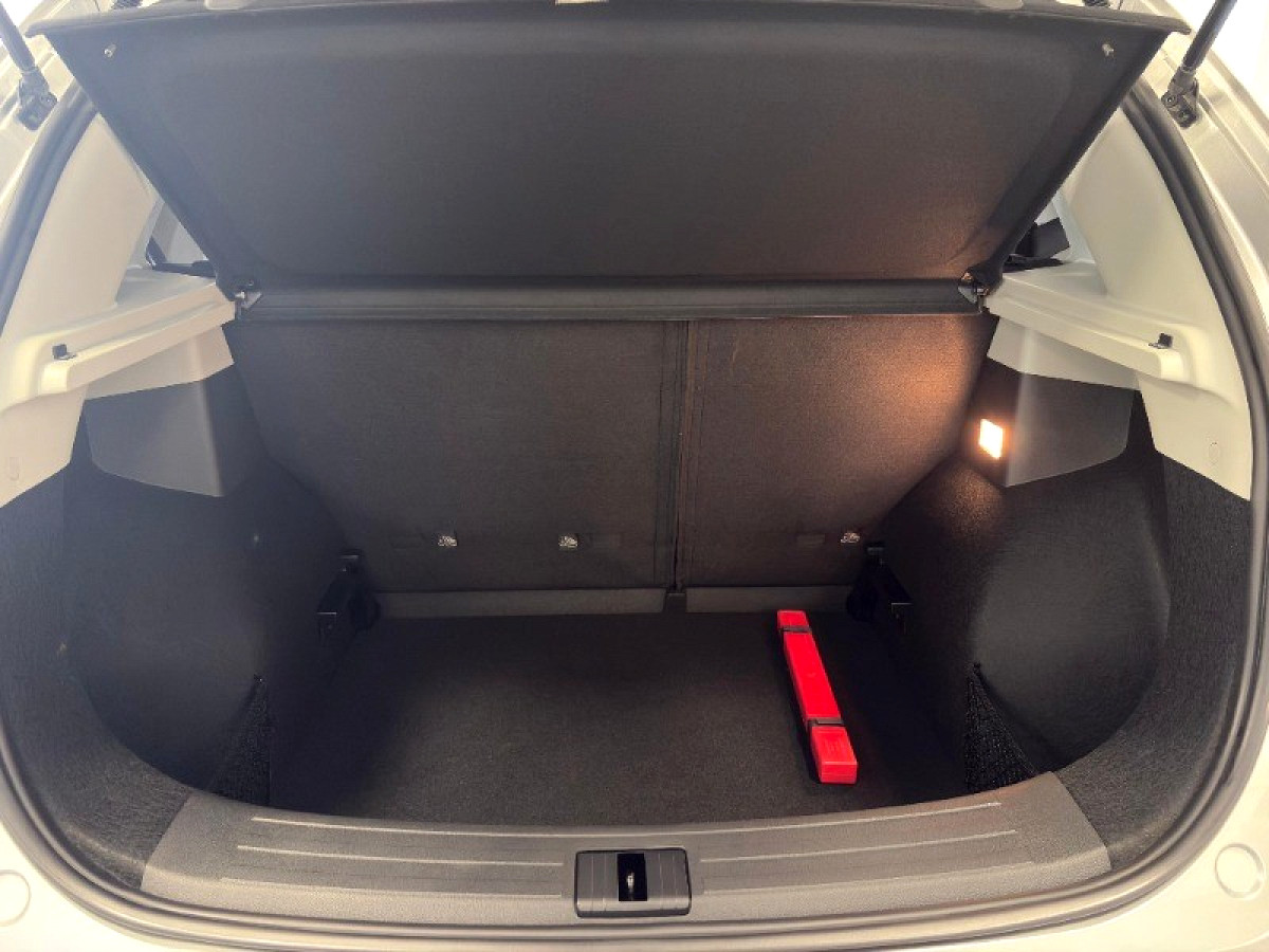 Photo 12 of 16