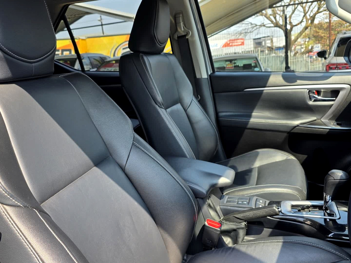 Photo 16 of 23