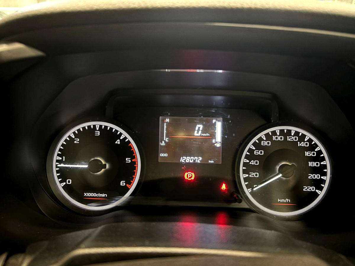 Photo 11 of 14