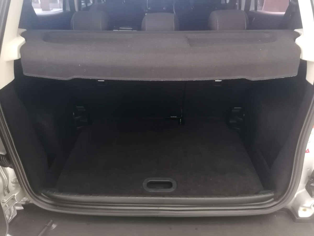 Photo 5 of 20