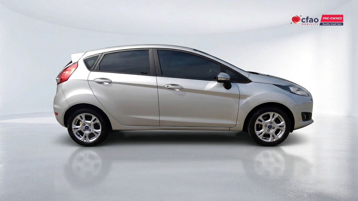 Photo 2 of 19