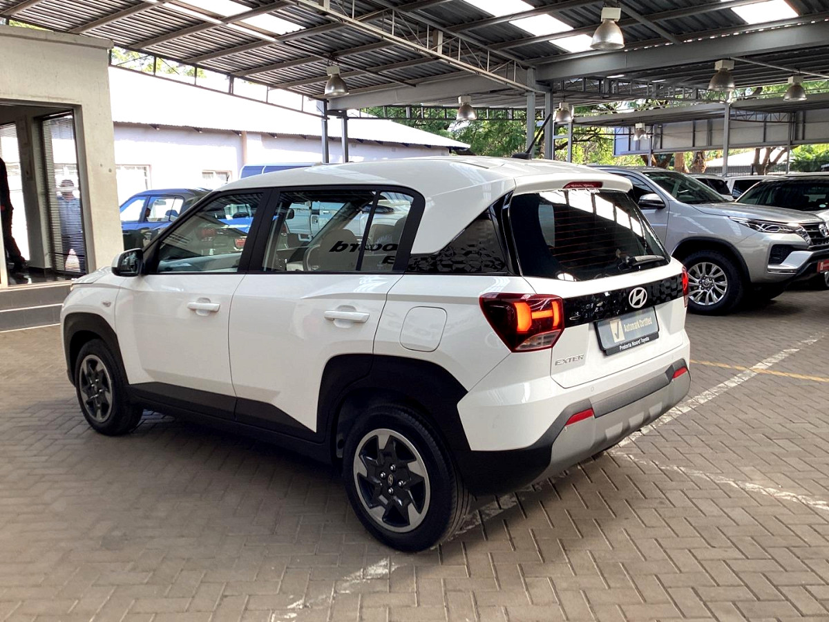 Photo 8 of 26