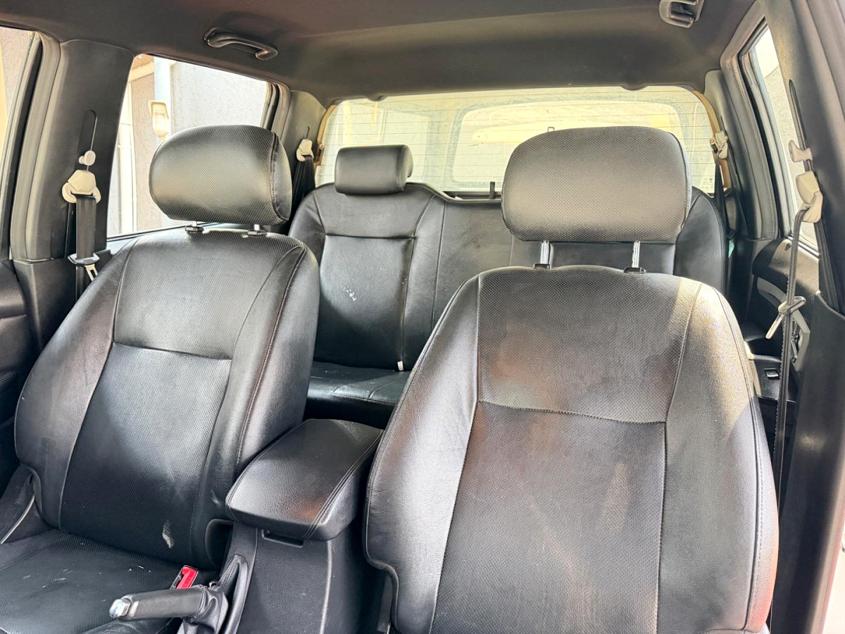 Photo 11 of 15